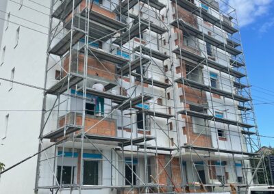 28. 09. 2022. radovi na spoljašnjij fasadi i molerski i keramičarski radovi na trećem spratu